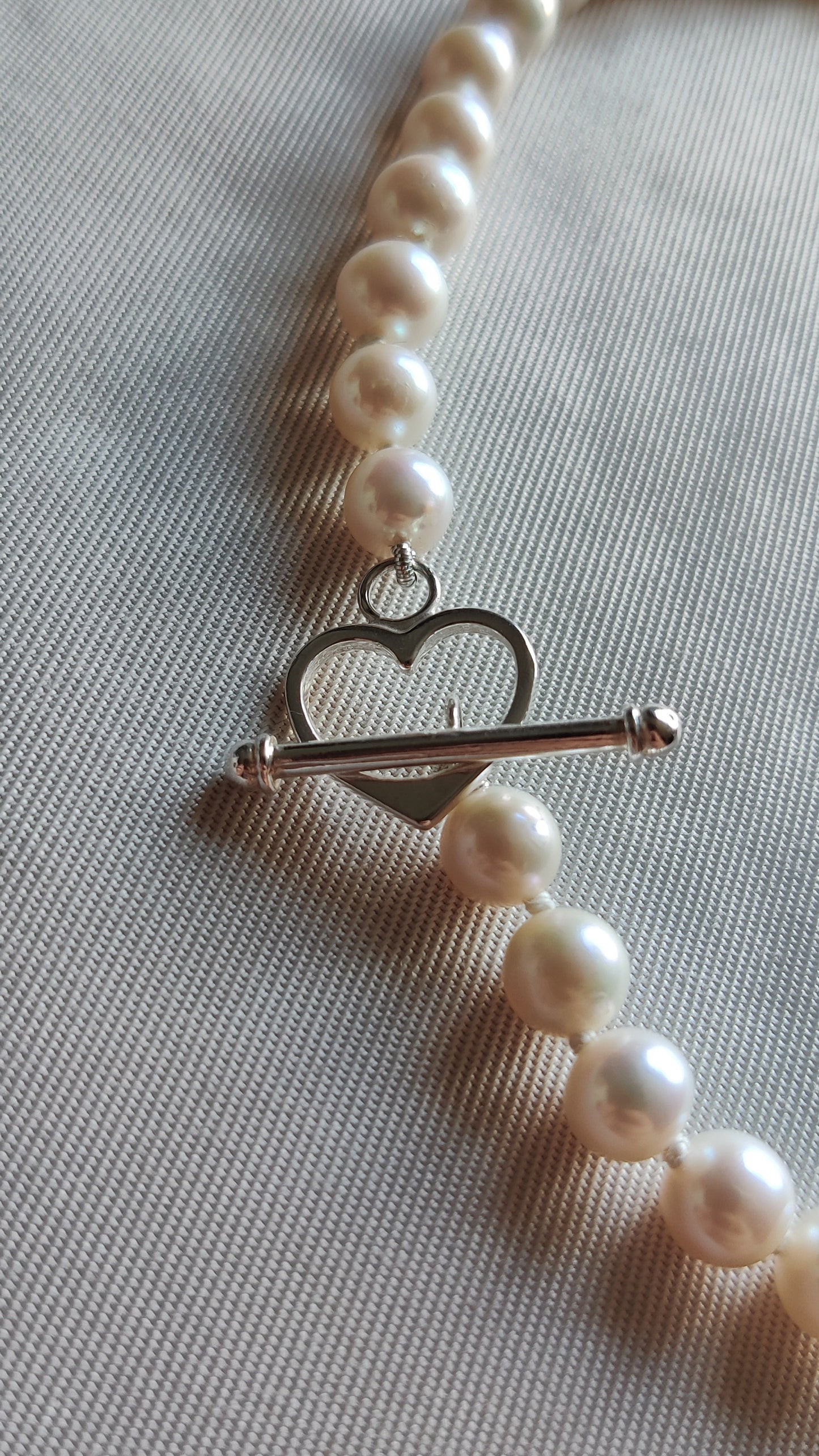 Collier en perles d’eau douce blanches