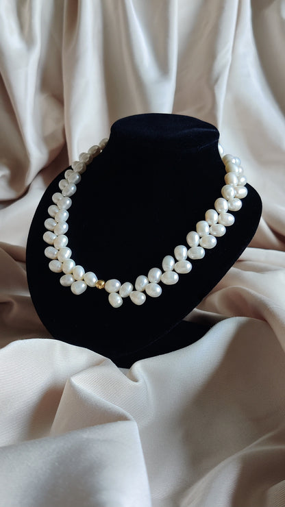 Collier en perles d’eau douce blanches