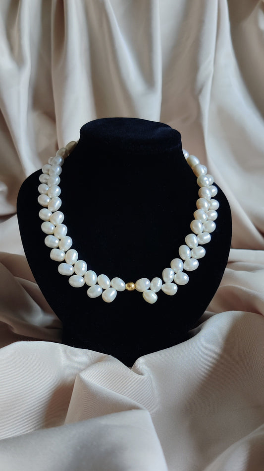 Collier en perles d’eau douce blanches